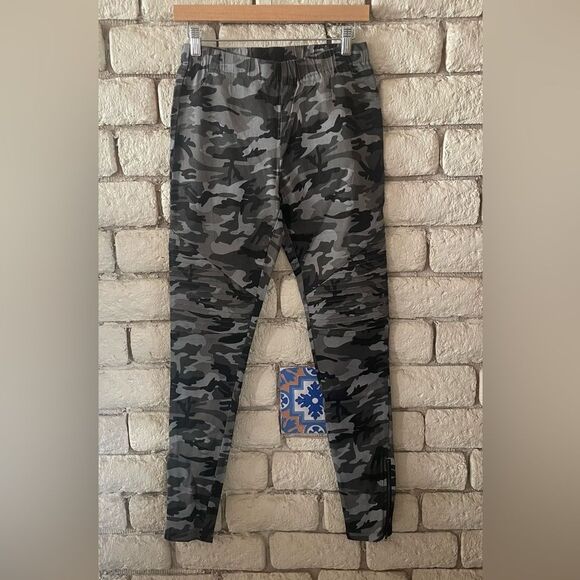 Mittoshop Women's Camouflage Skinny Pants - Picture 1 of 7